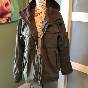 Men’s or women’s Northface Jacket with Hood